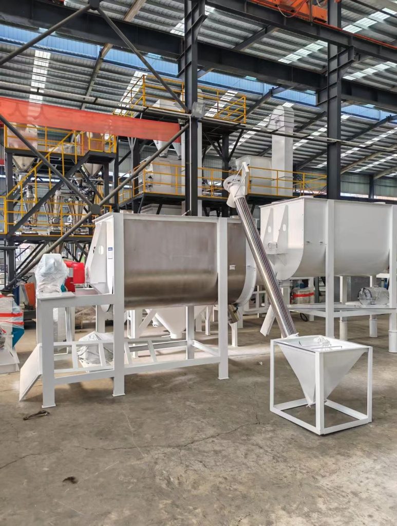 Ribbon blender are used to mix which of the following